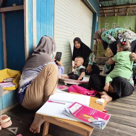 Posyandu Teratai III dan Posbindu Desa Tanah Abang Rutin Pantau Kesehatan Balita dan Lansia